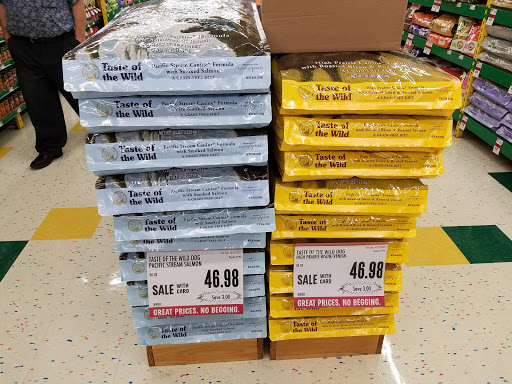 Pet Supply Store «Pet Supplies Plus», reviews and photos, 42241 Garfield Rd, Charter Twp of Clinton, MI 48038, USA