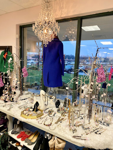 Consignment Shop «Twinkle Resale Boutique», reviews and photos, 100 Ridge Rd, Chadds Ford, PA 19317, USA