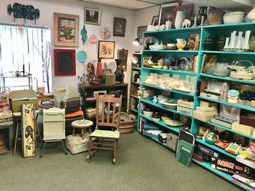 Boutique «Everchanging Seasons Consignment Boutique», reviews and photos, 710 Forest Ave, Portland, ME 04103, USA