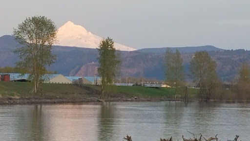 Clothing Store «Pendleton Washougal Mill Store», reviews and photos, 2 Pendleton Way, Washougal, WA 98671, USA