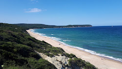 Foto di Servez beach con molto pulita livello di pulizia