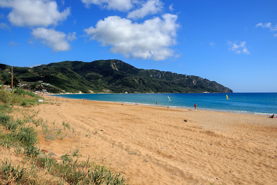 Agios Georgios Strand