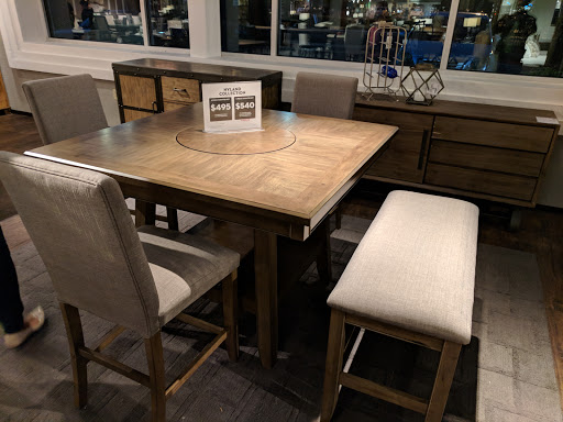 Furniture Store «Living Spaces - Van Nuys», reviews and photos, 14400 Arminta St, Panorama City, CA 91402, USA