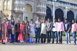HOLIDAY WORLD (NANDED TRAVEL AGENT) image