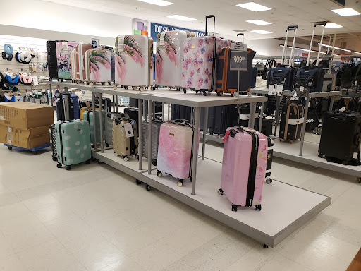 Department Store «Marshalls & HomeGoods», reviews and photos, 6128 Grand Ave, Gurnee, IL 60031, USA