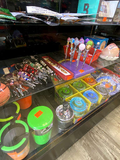 Tobacco Shop «Duet Smoke Shop», reviews and photos, 15355 Sherman Way h, Van Nuys, CA 91406, USA