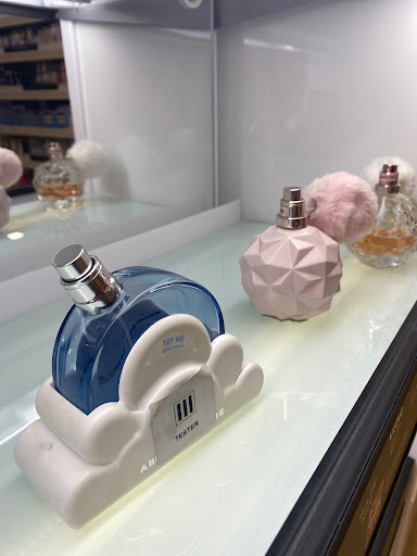 Hair Salon «Ulta Beauty», reviews and photos, 4036 Factoria Square Mall SE, Bellevue, WA 98006, USA