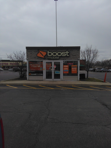 Telecommunications Service Provider «Boost Mobile Store», reviews and photos, 558 Mannheim Rd, Hillside, IL 60162, USA