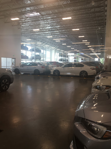 Subaru Dealer «Wilsonville Subaru», reviews and photos, 9200 SW Bailey St, Wilsonville, OR 97070, USA