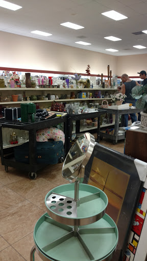 Thrift Store «Goodwill», reviews and photos, 10170 Reseda Blvd, Northridge, CA 91326, USA