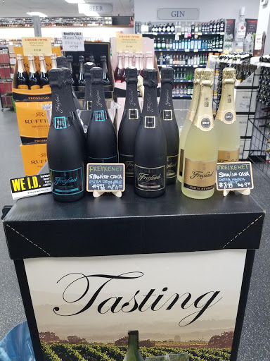 Liquor Store «Montgomery County Liquor & Wine - Goshen Crossing», reviews and photos, 20004 Goshen Rd, Gaithersburg, MD 20879, USA