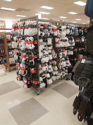 Department Store «T.J. Maxx and HomeGoods», reviews and photos, 649 Broadway, Bangor, ME 04401, USA