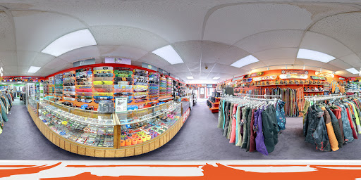 Skateboard Shop «Funtastik Skate and Snowboard Shop», reviews and photos, 18 W Main St, Mechanicsburg, PA 17055, USA