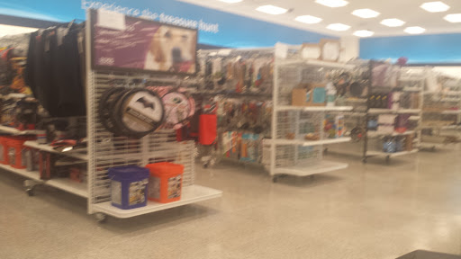 Clothing Store «Ross Dress for Less», reviews and photos, 818 Arnold Commons Dr, Arnold, MO 63010, USA