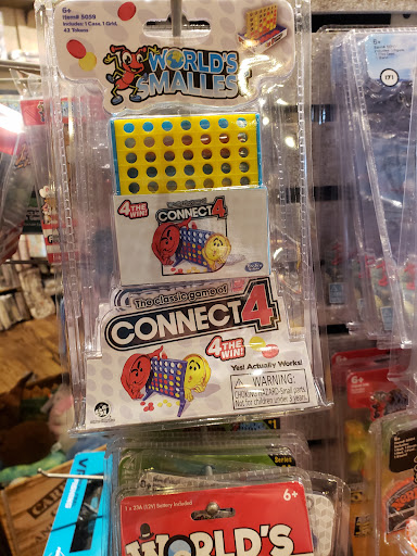 American Restaurant «Cracker Barrel Old Country Store», reviews and photos, 30750 Little Mack Ave, Roseville, MI 48066, USA