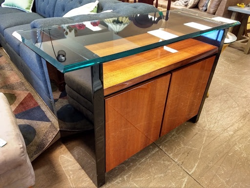 Consignment Shop «New Leaf Home Furnishings», reviews and photos, 2449 Pierce Dr #3, Spring Grove, IL 60081, USA