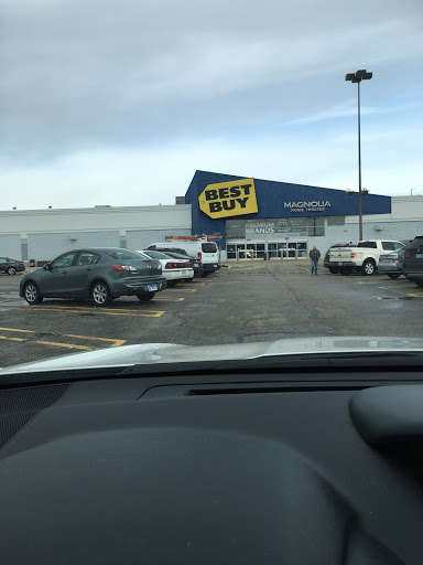 Electronics Store «Best Buy», reviews and photos, 4400 E New York St, Aurora, IL 60504, USA