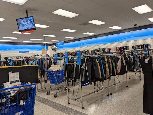 Clothing Store «Ross Dress for Less», reviews and photos, 12680 W Sunrise Blvd, Sunrise, FL 33323, USA