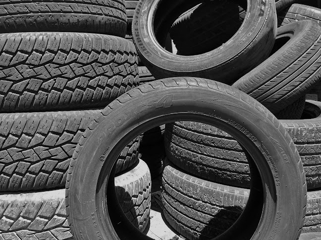 Village Tyres Ltd - Tire shop
