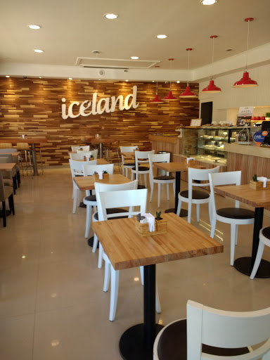 Iceland Helados - Ice cream shop,Cafeteria,Cake shop en Mercedes