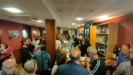 Bar Restaurante ANKLA16 - Av. la Darsena, 17, 33710 Navia, Asturias, Spain