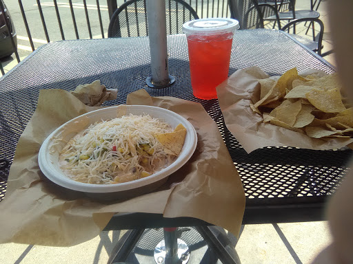 Mexican Restaurant «QDOBA Mexican Eats», reviews and photos, 16971 Newburgh Rd, Livonia, MI 48154, USA