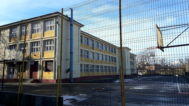 Școala Gimnazială "Ion Luca Caragiale"