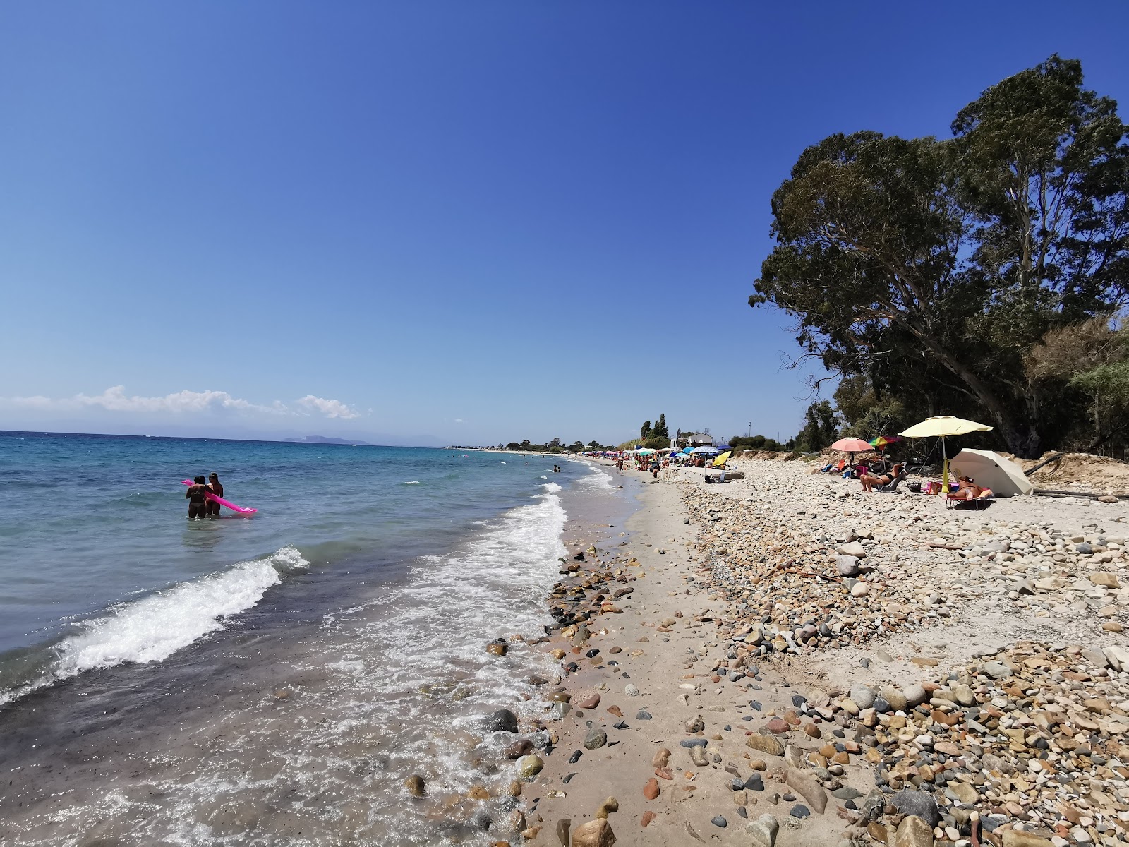 Foto av Spiaggia Marina Residence med rymlig strand