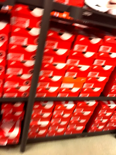 Sporting Goods Store «Nike Factory Store», reviews and photos, 5195 Factory Shops Blvd, Ellenton, FL 34222, USA