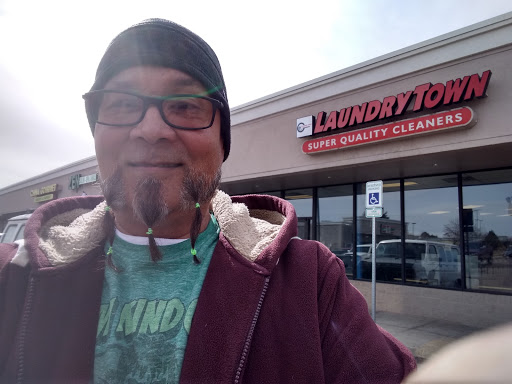 Laundry Service «Laundry Town», reviews and photos, 472 N Murray Blvd, Colorado Springs, CO 80909, USA