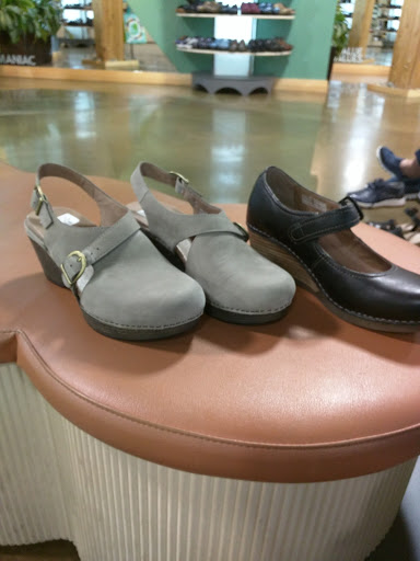 Shoe Store «Dansko Company Store», reviews and photos, 33 Federal Blvd, West Grove, PA 19390, USA