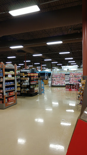 Supermarket «Giant Eagle Supermarket», reviews and photos, 230 Howe Ave, Cuyahoga Falls, OH 44221, USA