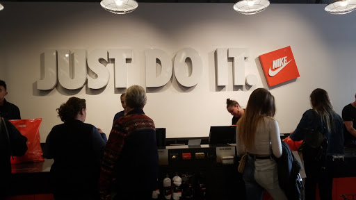 Clothing Store «Nike Factory Store», reviews and photos, 4976 Premium Outlets Way #800, Chandler, AZ 85226, USA