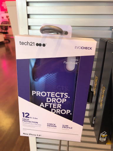 Cell Phone Store «T-Mobile», reviews and photos, 25965 Industrial Blvd #105, Hayward, CA 94545, USA