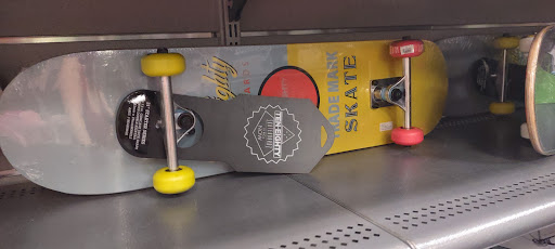 Sporting Goods Store «Big 5 Sporting Goods», reviews and photos, 2655 NW Stewart Pkwy, Roseburg, OR 97471, USA