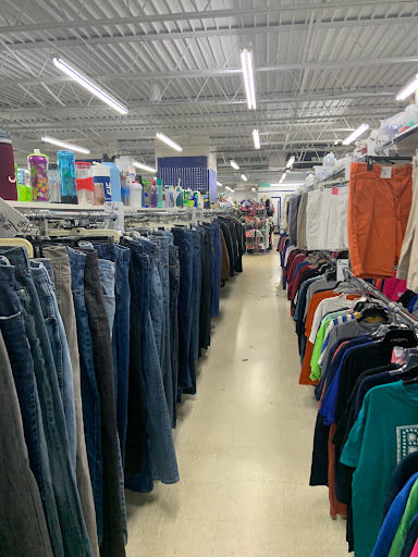 Thrift Store «Last Chance Thrift Store», reviews and photos, 36500 US Hwy 19 N, Palm Harbor, FL 34684, USA