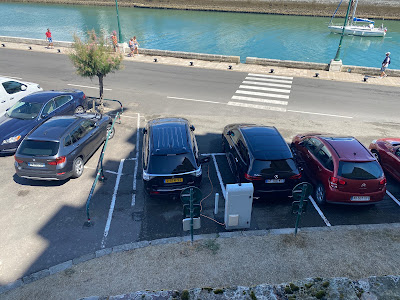 SyDEV Charging Station à Les Sables-d'Olonne