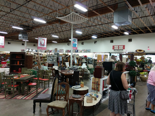 Thrift Store «ReTails Thrift Store», reviews and photos, 5000 NE Fourth Plain Blvd, Vancouver, WA 98661, USA