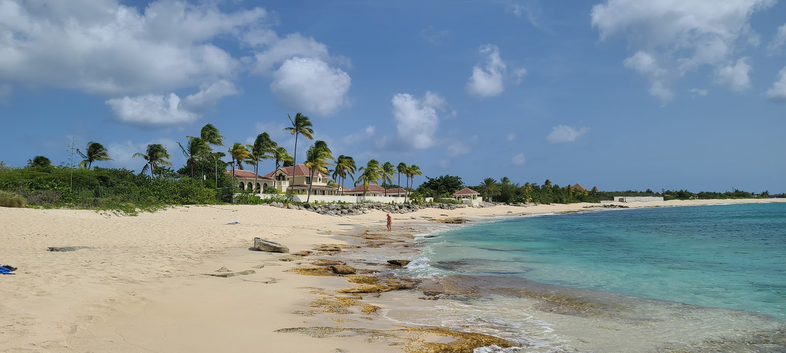 Plum Bay beach 🏖️ St.Martin island, Country of Sint Maarten - detailed  features, map, photos