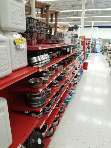 Pet Supply Store «Petco Animal Supplies», reviews and photos, 4616 Millenia Plaza Way, Orlando, FL 32839, USA