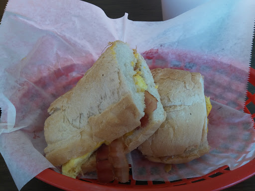 Donut Shop «Hole In One Donut 3», reviews and photos, 14406 N Florida Ave, Tampa, FL 33613, USA