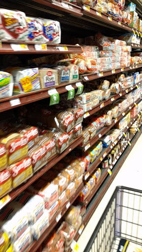 Grocery Store «Metro Market», reviews and photos, 1123 N Van Buren St, Milwaukee, WI 53202, USA