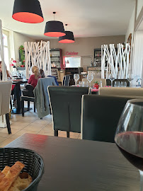 Atmosphère du Restaurant français L'Auberge de Beaufort à Beaufort-en-Anjou - n°2