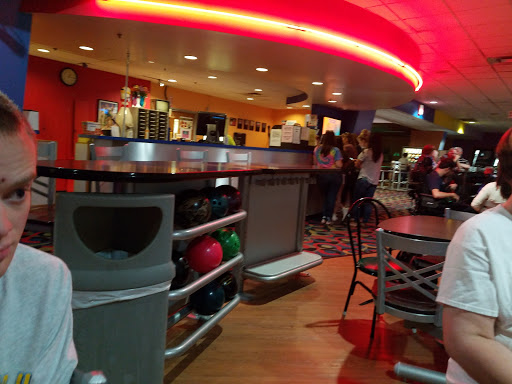 Karaoke Bar «Brownsburg Bowl», reviews and photos, 18 Whittington Dr, Brownsburg, IN 46112, USA