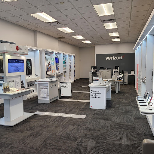 Cell Phone Store «GoWireless Verizon Authorized Retailer», reviews and photos, 34816 Euclid Ave, Willoughby, OH 44094, USA