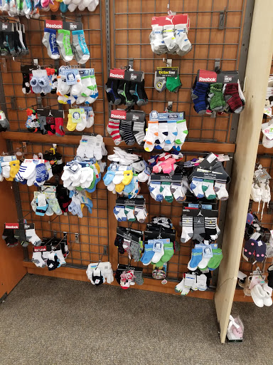 Clothing Store «Burlington Coat Factory», reviews and photos, 24 Wayne Hills Mall, Wayne, NJ 07470, USA