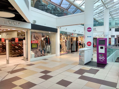 Princes Mall 3/48 Waverley Bridge, Edinburgh EH1 1BQ