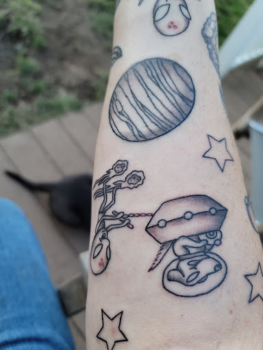 Tattoo Shop «Authentic Arts Tattoo & Gallery», reviews and photos, 207 Terry Rd, Smithtown, NY 11787, USA