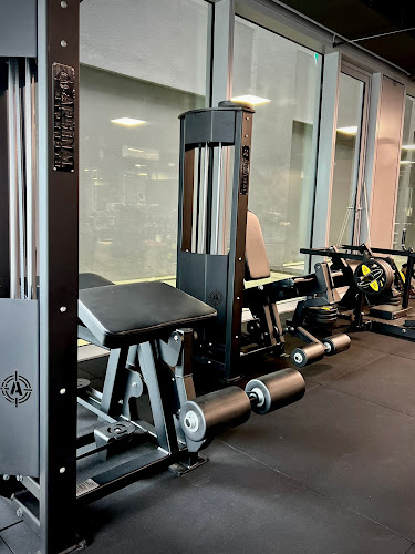 63 Robinson Rd, Unit 16-04, Singapore 068894