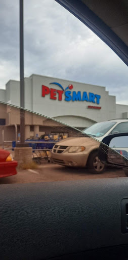 Pet Supply Store «PetSmart», reviews and photos, 2020 SW Westport Dr, Topeka, KS 66604, USA